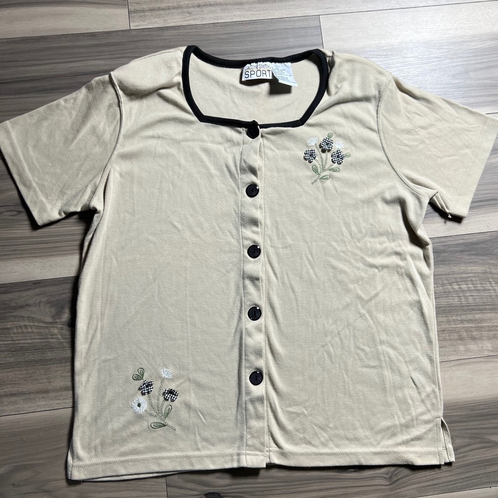 Jaclyn Smith Sport Tan Floral Embroidered Button Front Short Sleeve Top Large